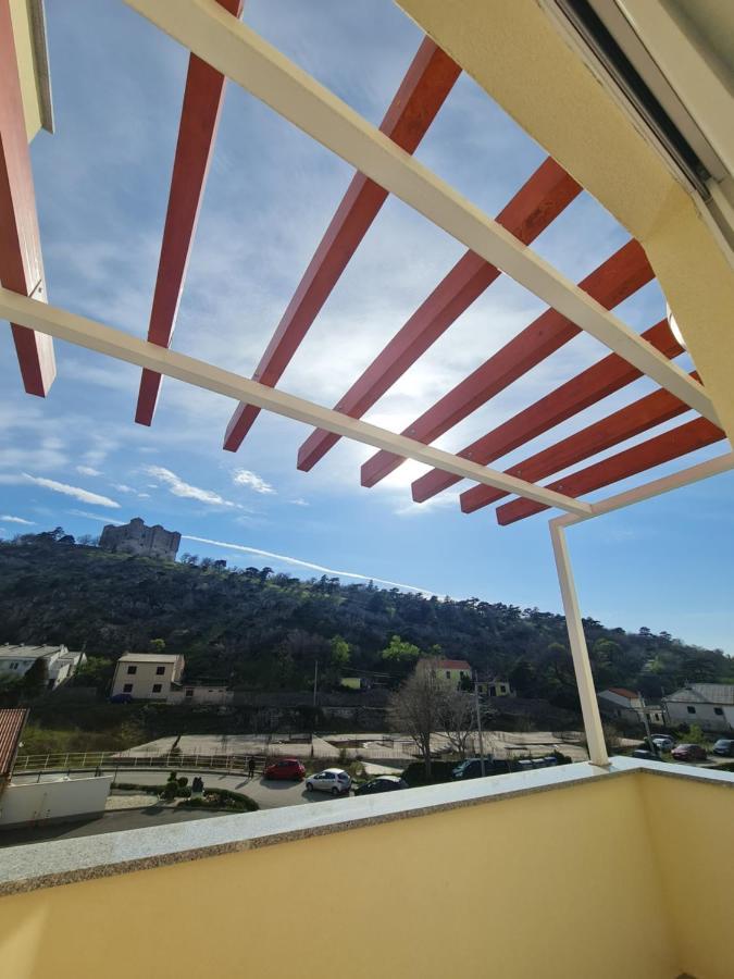 New - Apartment Finis سينج المظهر الخارجي الصورة